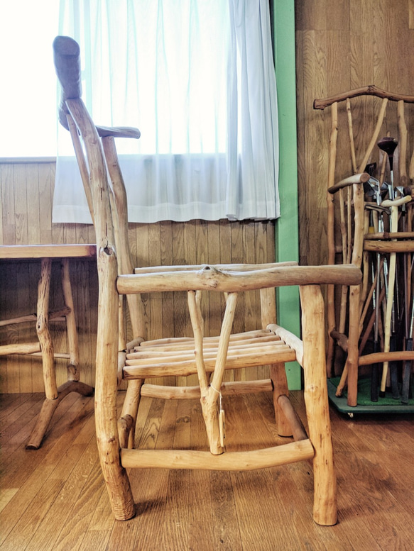 木のアームチェア A-25【椅子】 2枚目の画像