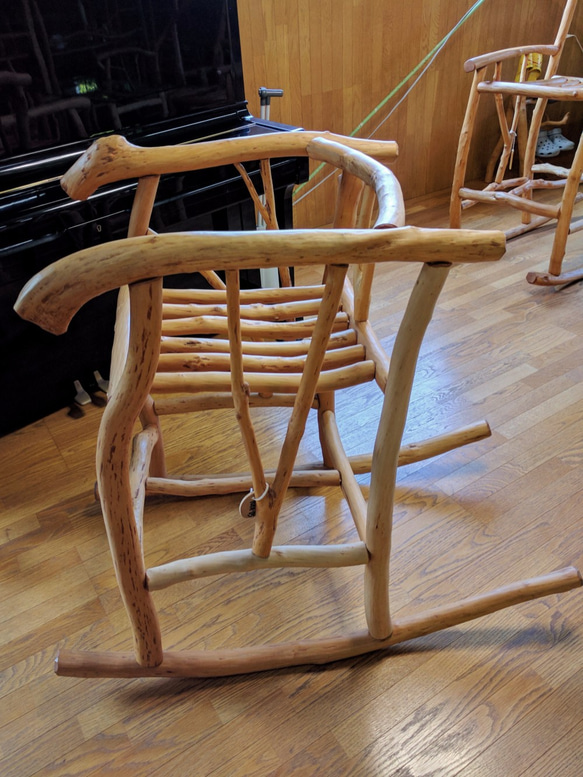 木のロッキングチェア RHA-05【椅子】 2枚目の画像