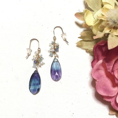 14kgf バイカラーフローライトピアス♡