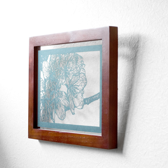 切り絵 桜 フローターフレーム 透明背景 青グレーの色渋紙 2枚目の画像