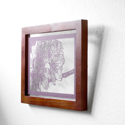 切り絵 桜 フローターフレーム 透明背景 深紫の色渋紙 2枚目の画像