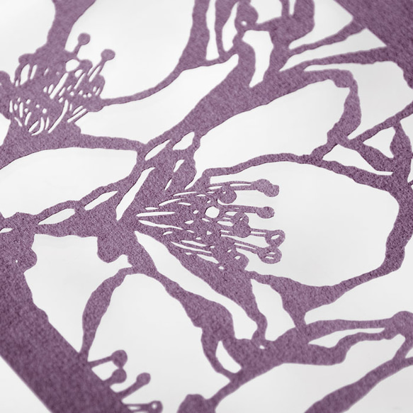 切り絵 桜 名前 名入れ 文字入れ ネームプレート 表札 吊り・置き兼用 透明 額縁 深紫の色渋紙 4枚目の画像