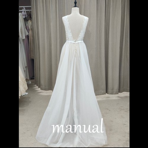 背中空き Vネック ウェディングドレス 上品 エレガント 森ガール  