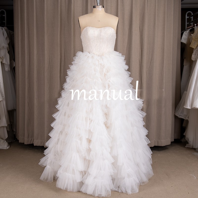 ビスチェラインウェディングドレス結婚式披露宴二次会ドレス296