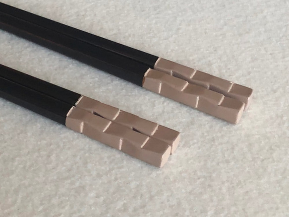 箸　市松　白×溜塗（長さ23㎝） 2枚目の画像