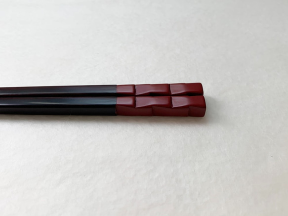 箸　市松　朱×溜塗（長さ21.5㎝） 3枚目の画像