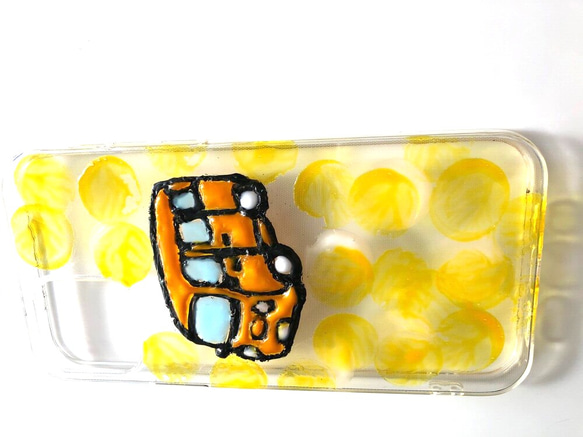 黄色のカーとシャボン玉iPhoneケース 4枚目の画像