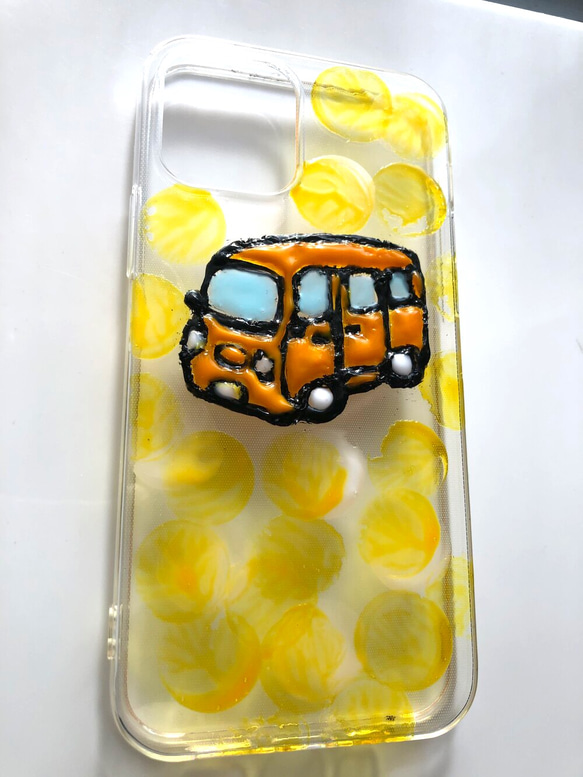 黄色のカーとシャボン玉iPhoneケース 6枚目の画像