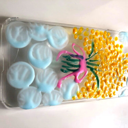 シャボン玉に浮かぶミモザの花束iPhoneケース 8枚目の画像