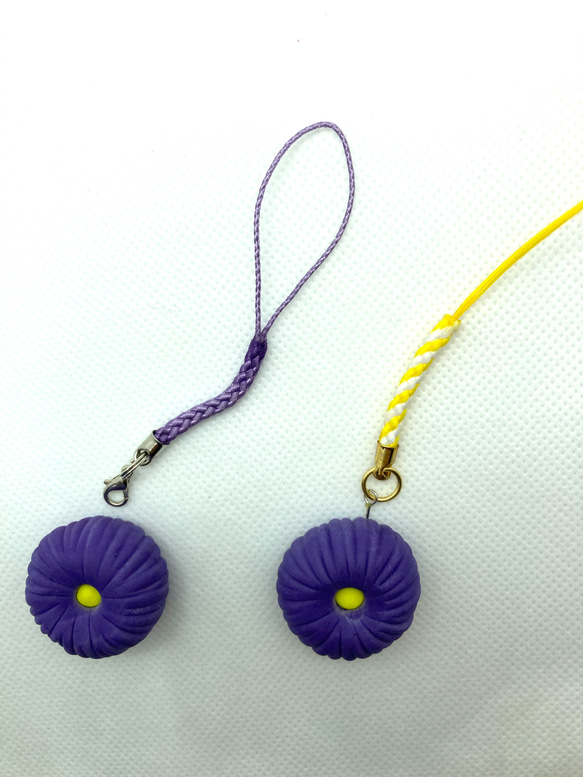 和菓子ねりきり紫の花ストラップ 4枚目の画像
