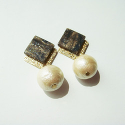 marble square × pearl pierce 3枚目の画像