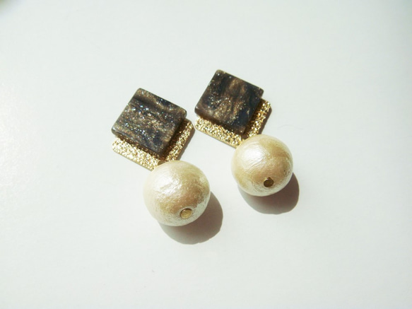 marble square × pearl pierce 3枚目の画像