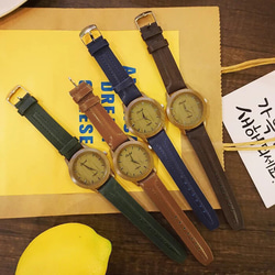 人気作品^ ^レトロ 木材モチーフ腕時計 男女兼用 5枚目の画像