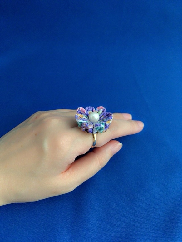 かわいいお花のリング（紫系） 2枚目の画像