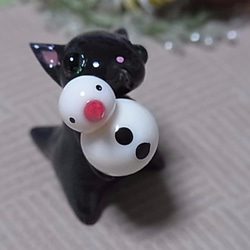 粘土にゃんこ（黒猫と雪だるま） 4枚目の画像