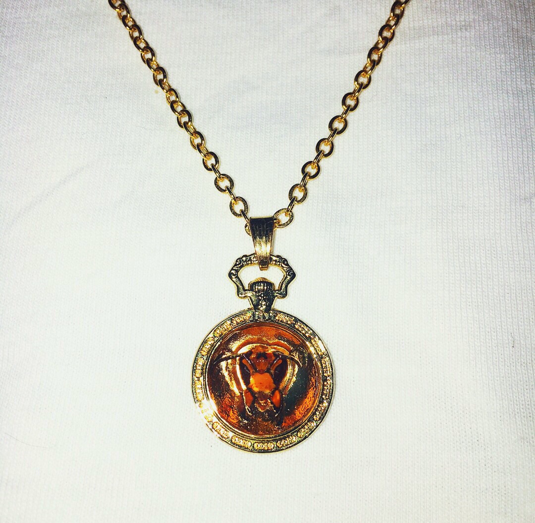 樹脂標本ネックレス「Bee」