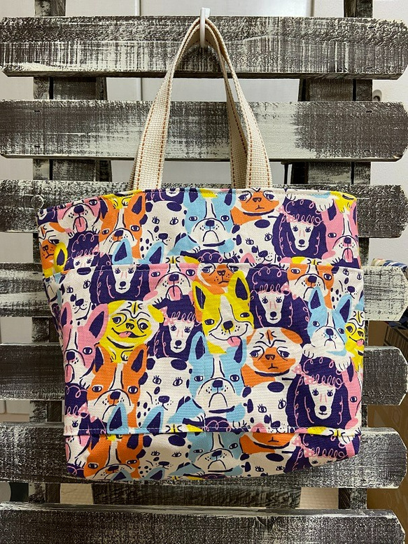 フレブル＆パグ柄　ピンクお散歩BAG 1枚目の画像