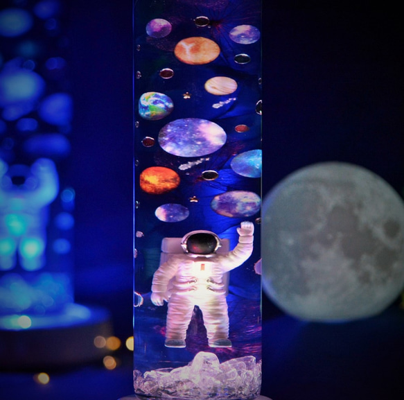 Creema１０周年数量限定福袋　ガラスの中の宇宙「宇宙飛行士３点セット」LEDコースター付き 6枚目の画像
