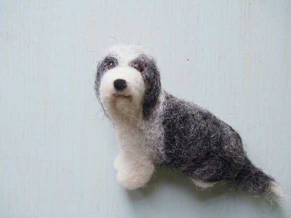 オーダー制作 羊毛フェルトで作る 犬のブローチ 3枚目の画像