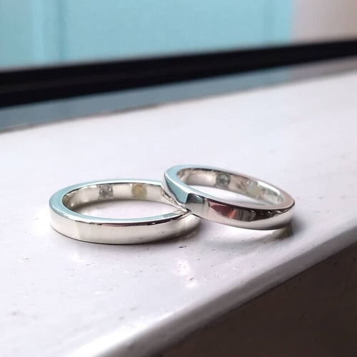 3mm平打 内側に誕生石を留めたシンプルなシルバーリング オーダー  