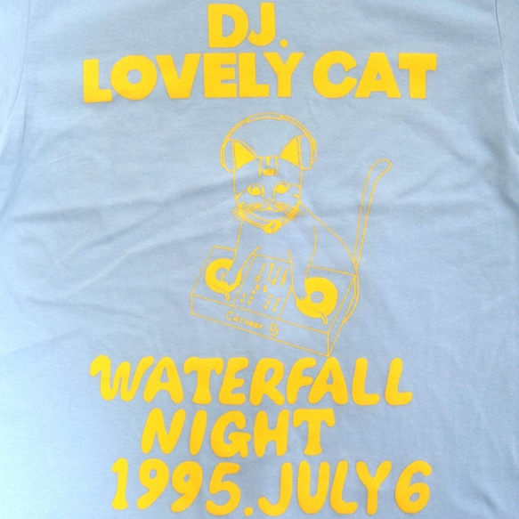 猫ツアーT「DJ猫」（レコードワッペン）　ライトブルー　Sサイズ　夏　WATERFALLオリジナル　生産数量限定品 3枚目の画像