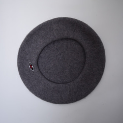 ベレー帽（レコードワッペン）　グレー　秋冬物　F　ユニセックス　WATERFALL　コラボ商品 5枚目の画像