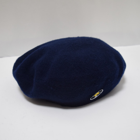 ベレー帽（レコードワッペン）　ネイビー　秋冬物　F　ユニセックス　WATERFALL　コラボ商品 2枚目の画像