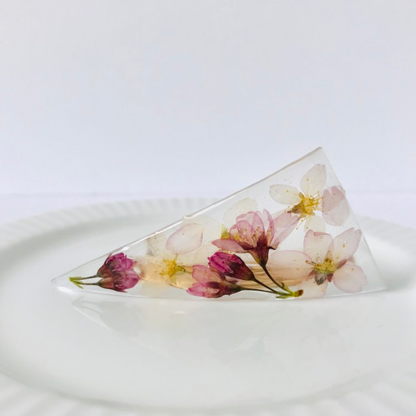 期間限定・本物のお花...さくらのヘアバレッタ / Barrette of SAKURA bouquet [H] 1枚目の画像