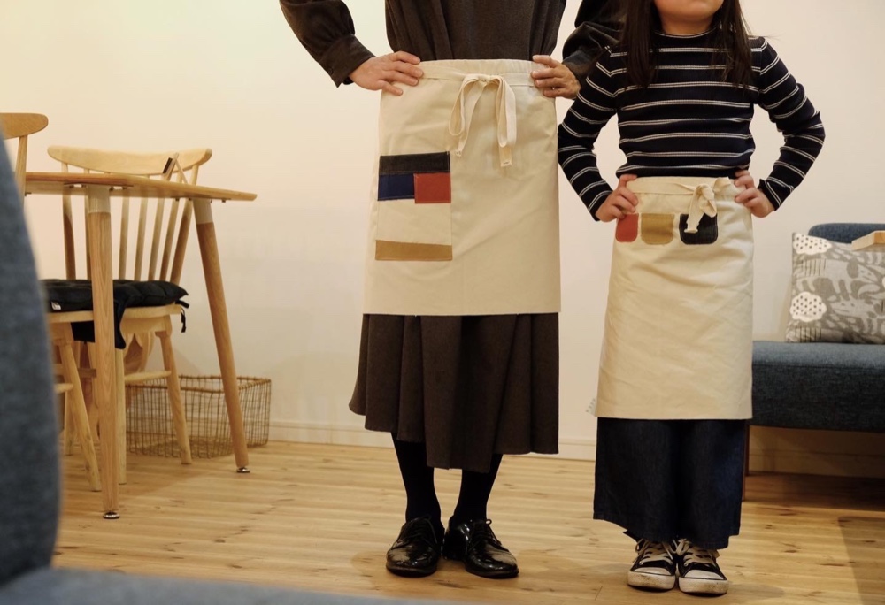 ハナの暮らし | 台湾で見つけた生地でエプロンを作ってみた