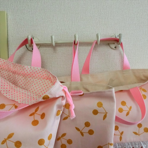 レッスンバッグ シューズケース 体操着袋 さくらんぼ 北欧 ピンク