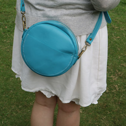 空氣少女AG  |  手縫 真皮 圓型包 圓包 肩背包 斜背包 第1張的照片