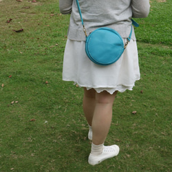 空氣少女AG  |  手縫 真皮 圓型包 圓包 肩背包 斜背包 第4張的照片