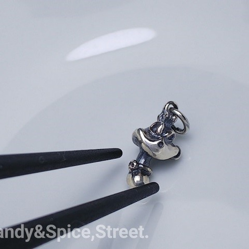 ハンドメイド　きのこペンダント　シルバー925 送料無料!!シルバーアクセサリー ペンダントトップ きのこ