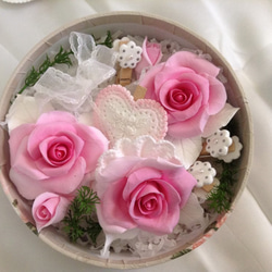 受注制作　ソフト粘土で作ったバラの花（マグネット）3輪＋クリップ（小3個）＋ハートクリップ（マグネット） 2枚目の画像