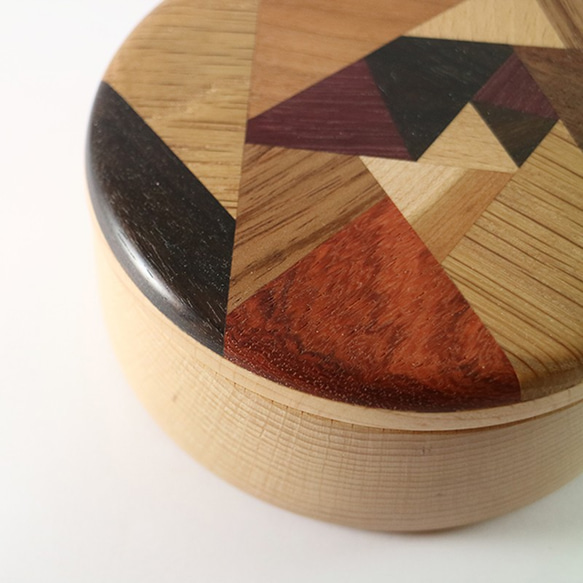 特製拼木鑲磁吸蓋圓盒 - 山毛櫸木主體 - 第2張的照片