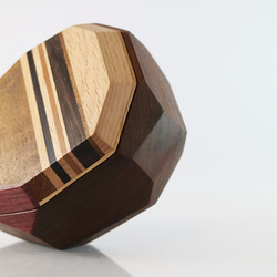 特製拼木鑲磁吸蓋多邊形盒 - 胡桃木 x 紫心木 - 第3張的照片