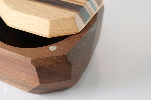特製拼木鑲磁吸蓋多邊形盒 - 胡桃木 x 紫心木 - 第8張的照片