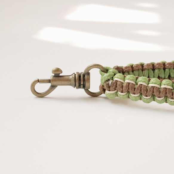 編織鑰匙圈 - 三色眼鏡蛇紋編(抹茶綠+黃咖+純白) 第4張的照片