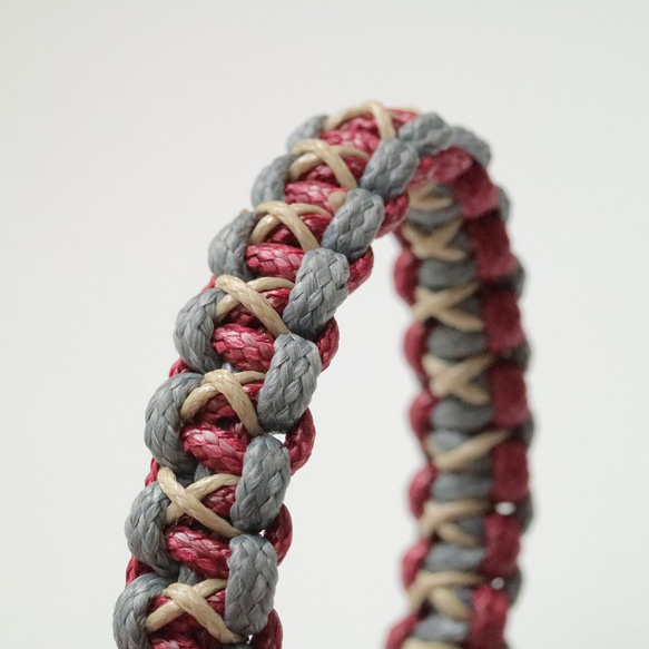 編織鑰匙圈 - X眼鏡蛇紋編(暗紅+深灰+卡其) 第5張的照片