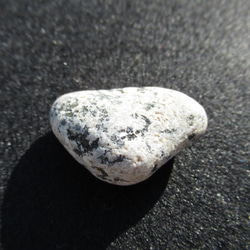 ユーパーライト 原石 約24g（蛍光鉱物） [YPL-SS001] 9枚目の画像