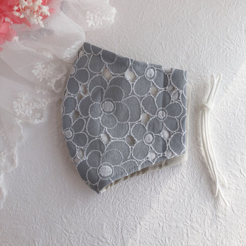 Creema限定】☆レースマスク カメリア刺繍 カットワーク ライトグレー 