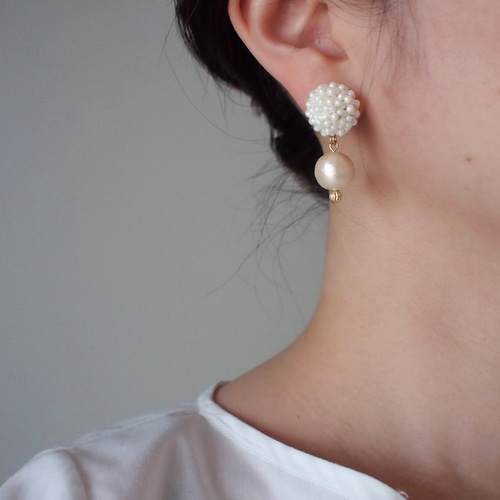 コットンパールのペールトーンピアス/イヤリング(オフホワイト  