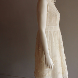 米白色蕾絲洋裝 / 白色小禮服 / 荷葉領 第2張的照片
