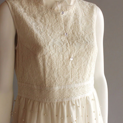 米白色蕾絲洋裝 / 白色小禮服 / 荷葉領 第5張的照片