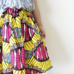 【90/100】 キッズ 女の子 アフリカンファブリック ふんわり膝下丈スカート イエローマジック 5枚目の画像