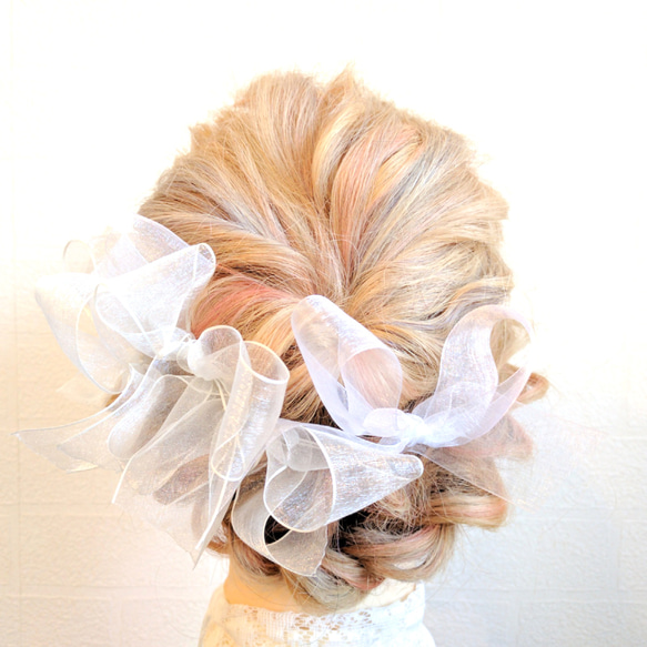 新作 〜 ふわふわリボンの髪かざり〜 ヘッドドレス ウエディング 成人