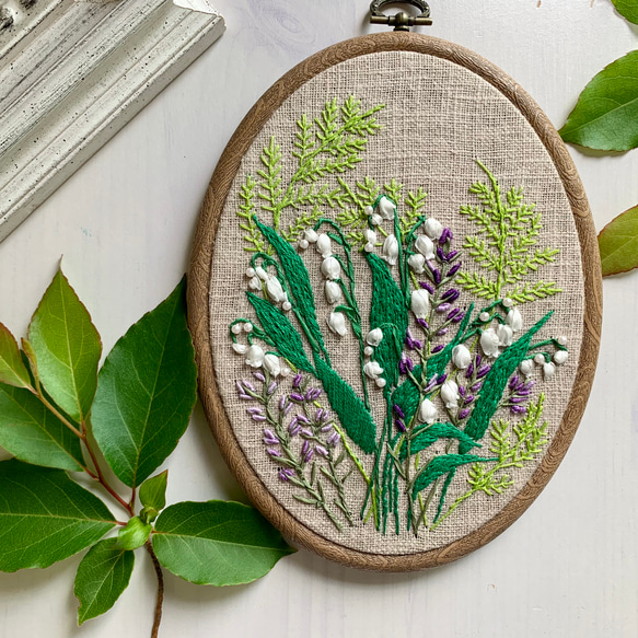 受注製作 お部屋にすずらんを 刺繍タペストリー タペストリー・壁掛け