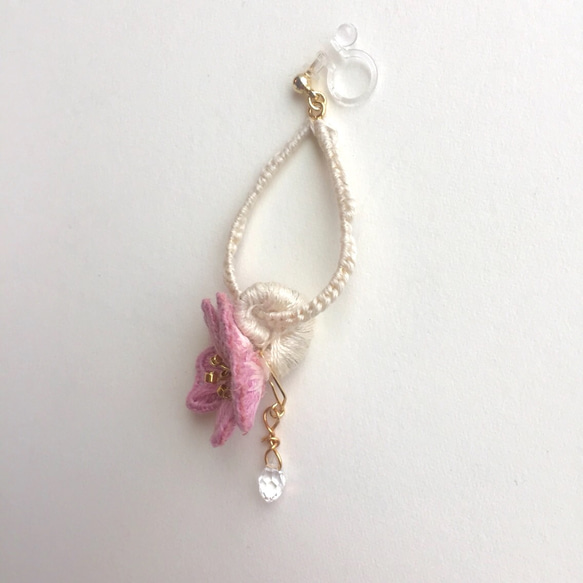 輕柔搖曳的櫻桃粉色刺繡耳環耳環 第4張的照片