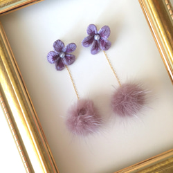 刺繡花和貂皮毛球百合耳環紫色14kgf 第3張的照片