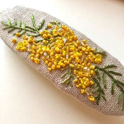 含羞草季節緞面刺繡瓦萊塔 第5張的照片